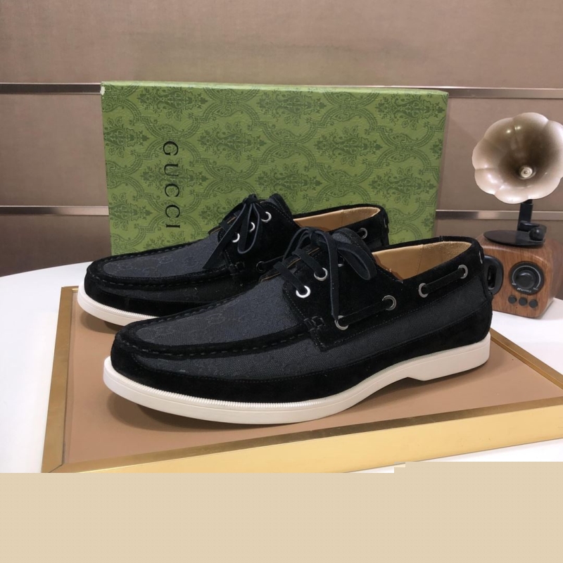 Pra*a leather shoes